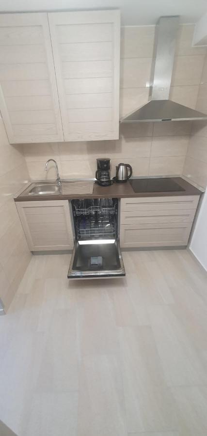 Apartamento Hause Lupic Rab Town Exterior foto