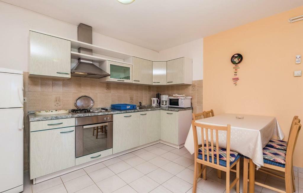 Apartamento Hause Lupic Rab Town Exterior foto